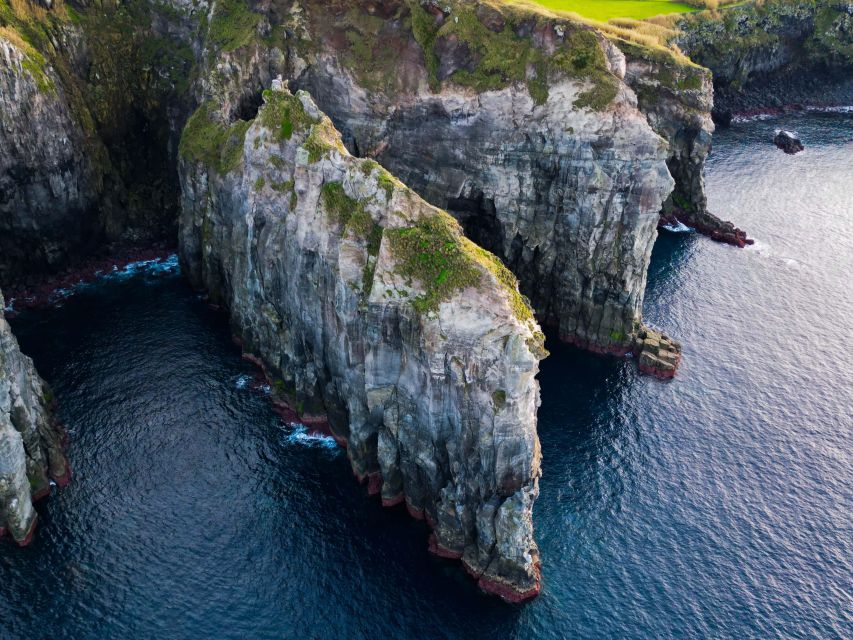 Rabo de Peixe: Cave Boat Tour on The North Coast - The cave passes: Ribeirinha Lighthouse and the old port of Santa Iria
