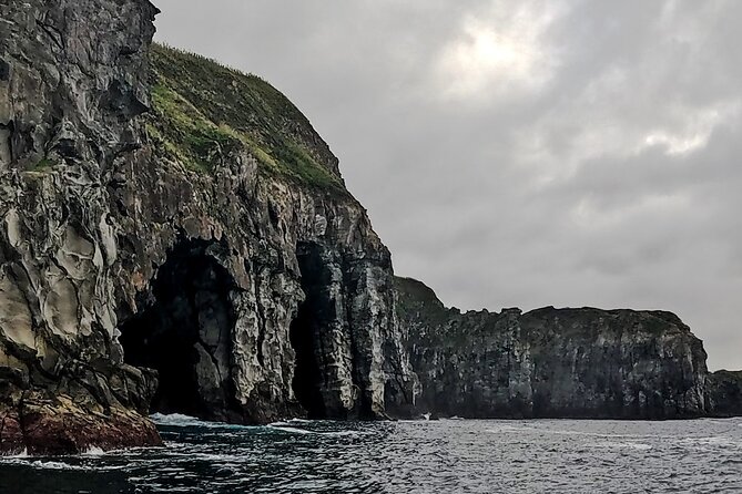 San Miguel: Boat Tour – Volcanic Wonders, Caves & History - Praia dos Moinhos: calm water, cliffs, and time for photos