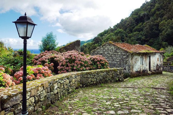 Sanguinho Hike from Ponta Delgada - Getting to the start: pickup, timing, and the 6-hour rhythm