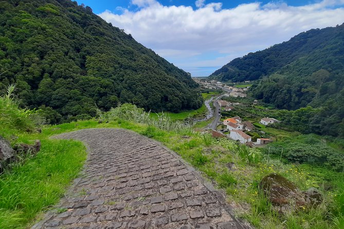 Sanguinho hike, Salto do Prego Waterfall and Furnas hotsprings - Salto do Prego and Furnas hot springs, the day’s real rhythm