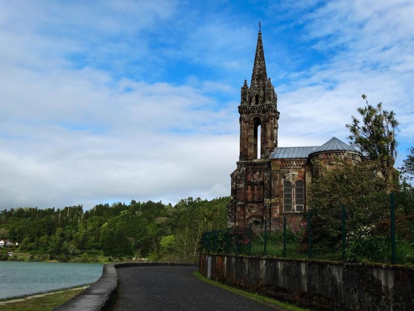 São Miguel: 2-Day Island Tour - East & West Highlights - Should You Book This Two-Day West and East Highlights Tour?
