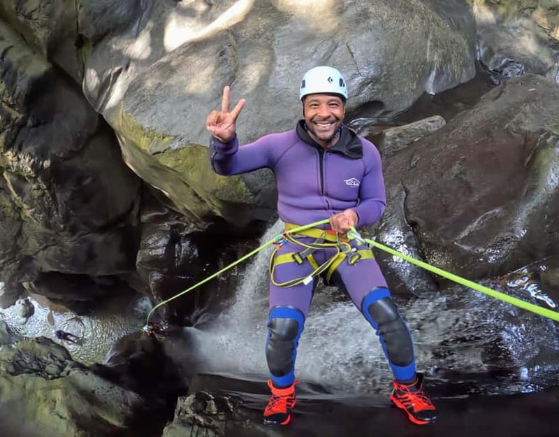São Miguel: AdventurePark Canyoning Salto do Cabrito, Azores - Moving through the canyon: scrambling, slides, and controlled rappels