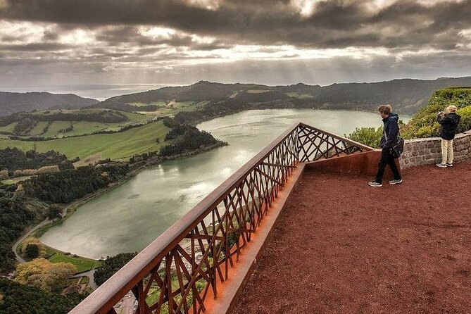 São Miguel Azores: Furnas Evening Thermal Baths with tickets - Poca da Dona Beija baths: the iron-rich water moment