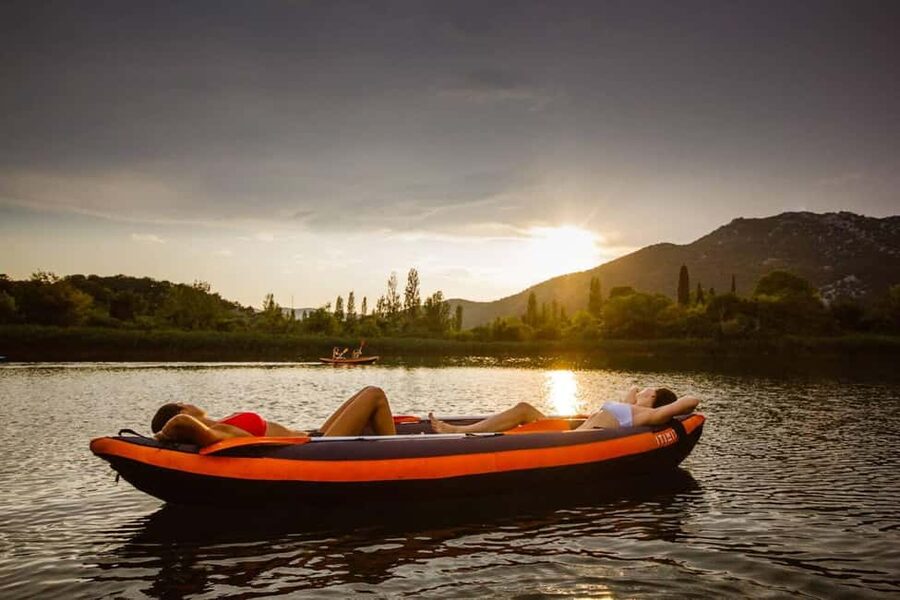 São Miguel Azores: Kayak Rental with Electric Pump & Paddles - Electric pump power: from parked to paddling fast