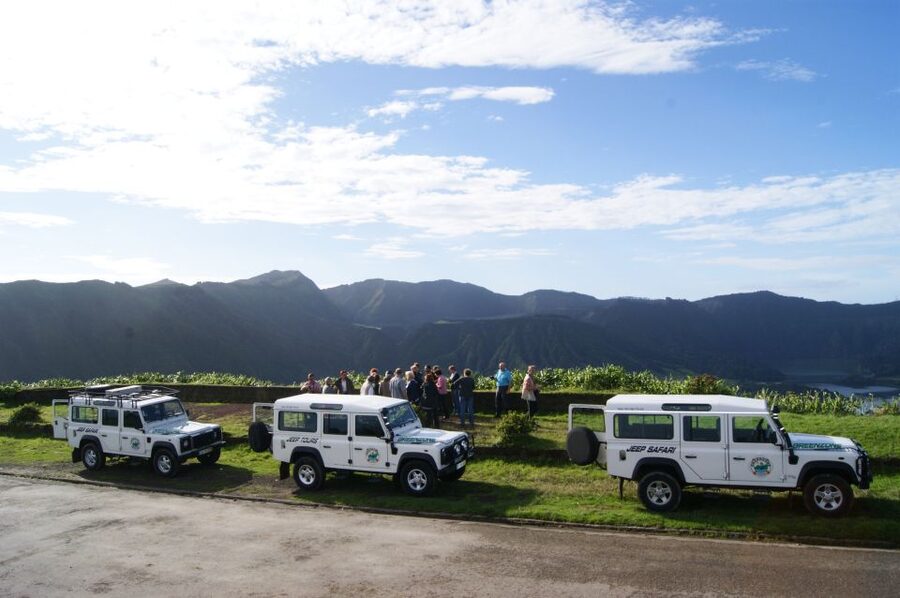 São Miguel, Azores: Sete Cidades Half-Day Jeep Tour - Vista do Rei: the panoramic payoff from high ground