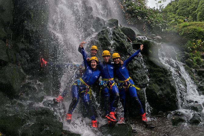 São Miguel Canyoning in the Natural Park DA Ribeira dos Caldeirões - Safety briefing and equipment fitting, the start of everything