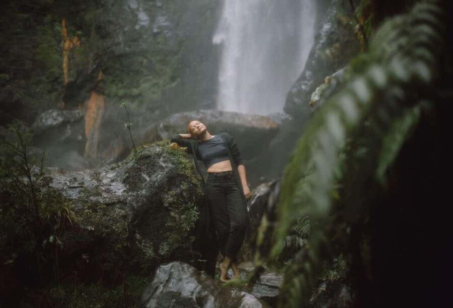 São Miguel: Enchanting Photo Session with Katharina - Meeting at Sunset Steve’s Bar, then heading toward the coast