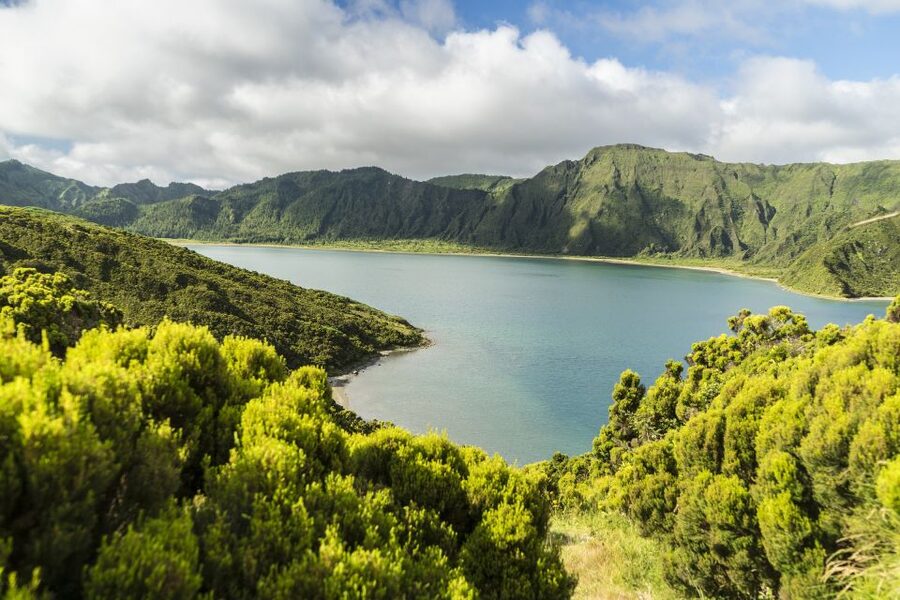 São Miguel: Full-Day Hike to Lagoa do Fogo - Weather reality on São Miguel: plan for the outdoors