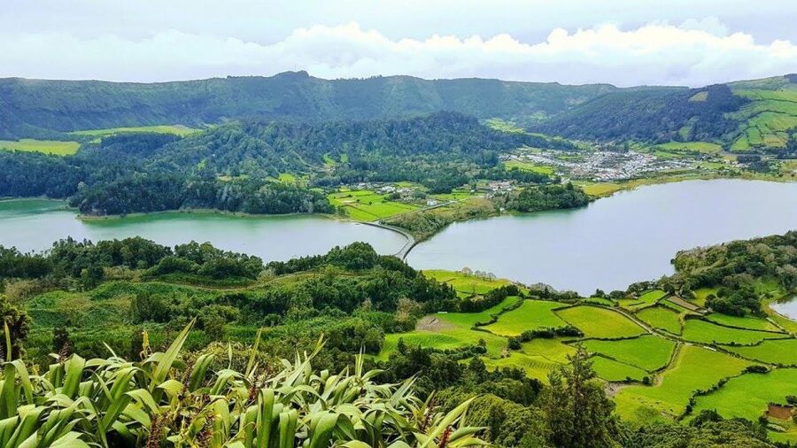 São Miguel Guided Tour to Volcano and Crater of Sete Cidades - Lake of Santiago: volcanic formation, plus real measurements