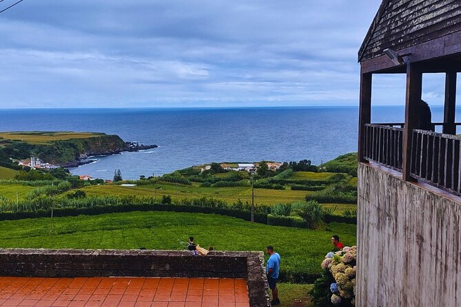 São Miguel: Majestic North Tour (Local Lunch Incl.) - Stop 5, Achadinha: the local lunch buffet you will feel good about