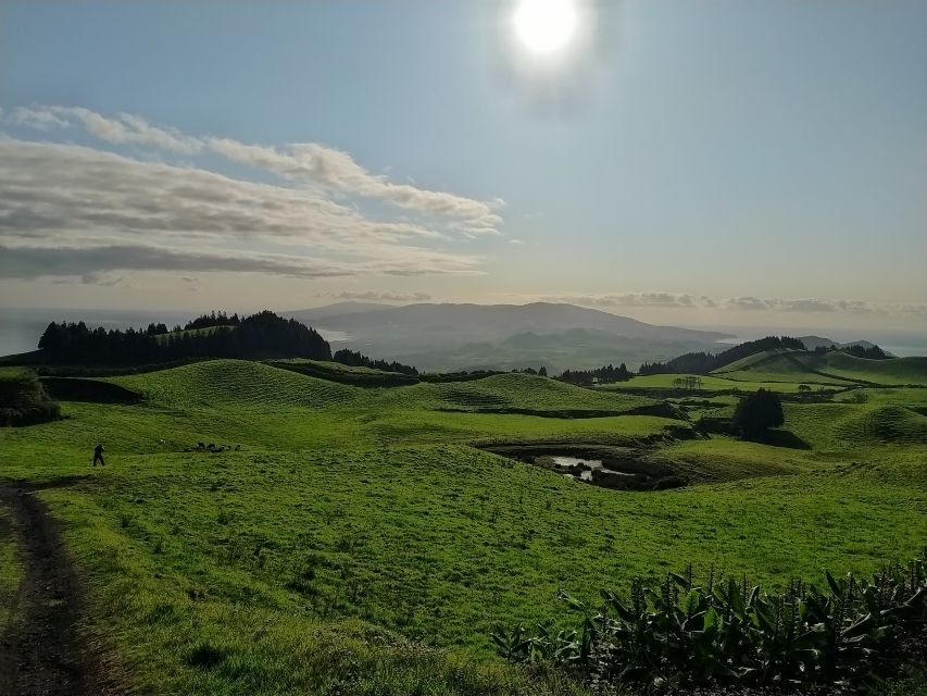 São Miguel: Sete Cidades & Lagoa do Fogo Tour with Lunch - Pico da Barrosa and Lagoa do Fogo, Fire Lake with altitude context