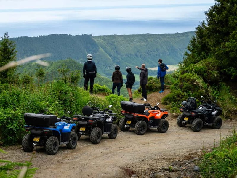 São Miguel: Sete Cidades Quad / Buggy Tour - Miradouro Das Cumeeiras: saving your legs with the right driving lines