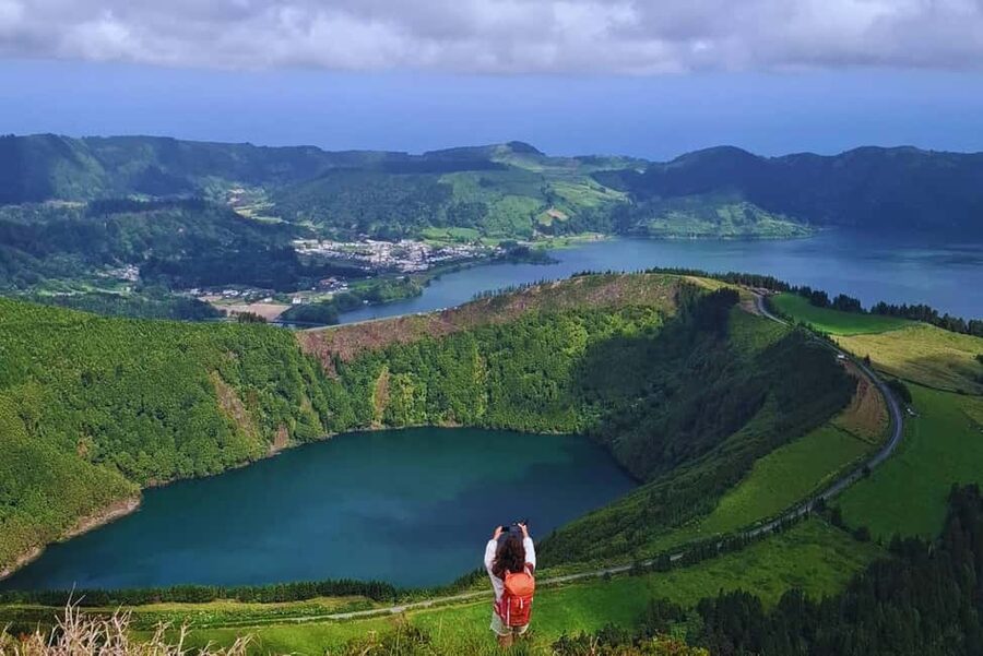 São Miguel: West Island Private Tour with Hotel Pickup - Mosteiros, Pineapple Fields, and Santa Barbara Beach Breaks