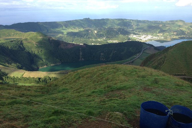 Scenic Trails of Sete Cidades: Half-Day Jeep Adventure - Stop 3: Pico da Cruz (856 m), ridge viewpoints, and Miradouro das Cumeeiras