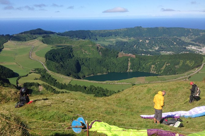 Scenic Trails of Sete Cidades: Half-Day Jeep Adventure - How the pace feels: timing, weather surprises, and the guide factor