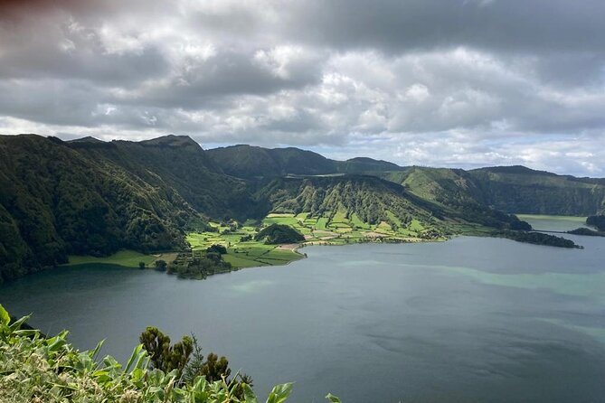 Seize your day in São Miguel with a 4x4 private tour - Weather on São Miguel: what to expect and how to stay flexible