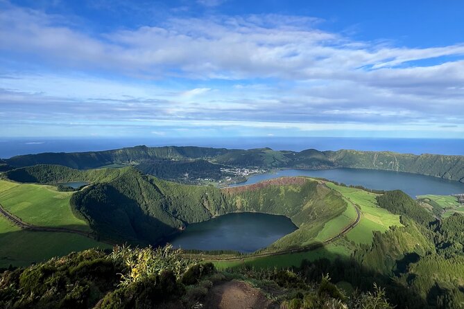 Sete Cidades and Ponta da Ferraria Shared Tour - Miradouro Da Lagoa de Santiago: Dark Green and Forest Slopes (10 Minutes)