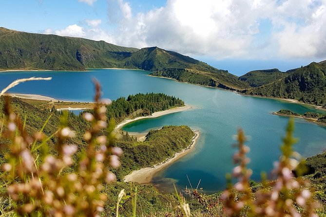 Sete Cidades & Lagoa do Fogo - Private Group Tour - Getting picked up in Ponta Delgada, then going straight for the big views