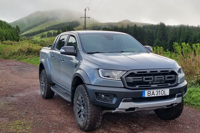 Sete Cidades & Mosteiros: Private 4x4 Tour Half Day - The drive starts at Miradouro do Pico do Carvão (the Massif sweep)