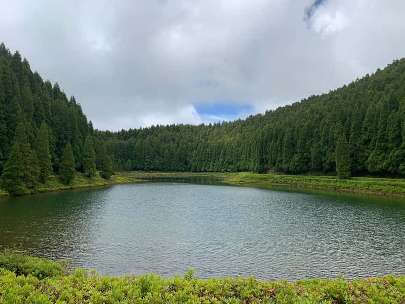 Sete Cidades: Twin Lakes, Serra Devassa Hike & Mosteiros - Serra Devassa: the two-hour hike that makes the crater feel real