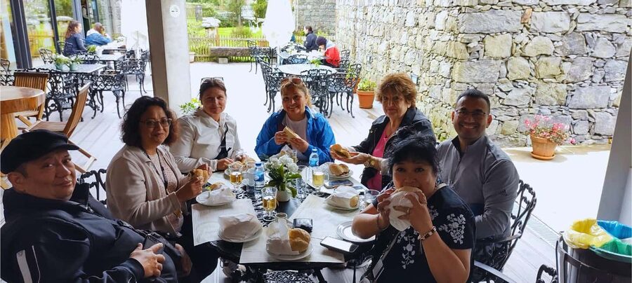 Sete Cidades: West Coast Tour (w/Lunch) - Lunch in a regional buffet: better value than searching mid-tour