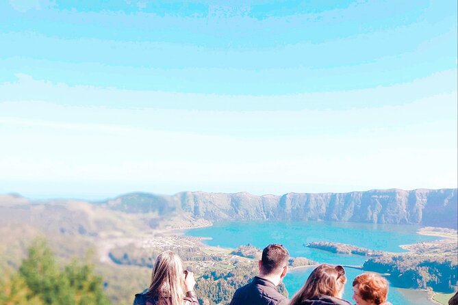 Seven Cities & Fire Lagoon: Full Day Tour with or without lunch - Vista do Rei Viewpoint: Where the Crater Feels Wide Open
