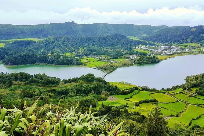 Shore Excursions to the volcano and crater of Lagoa das Sete Cidades - Stop 6: Igreja de São Nicolau and the cryptomerias alley