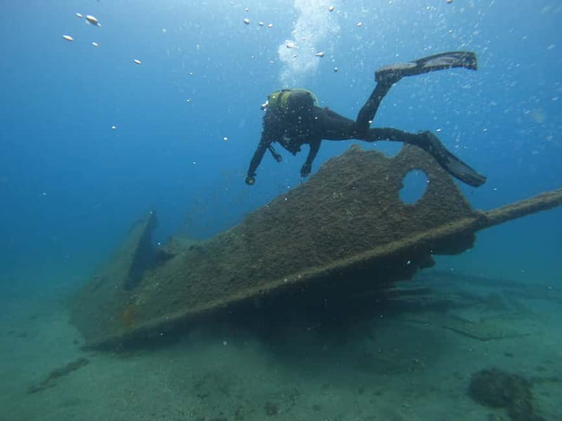 Terceira Island:Try Scuba in a Shipwreck-Archeological park - Angra Bay and the Lidador wreck, a smart choice for first-timers
