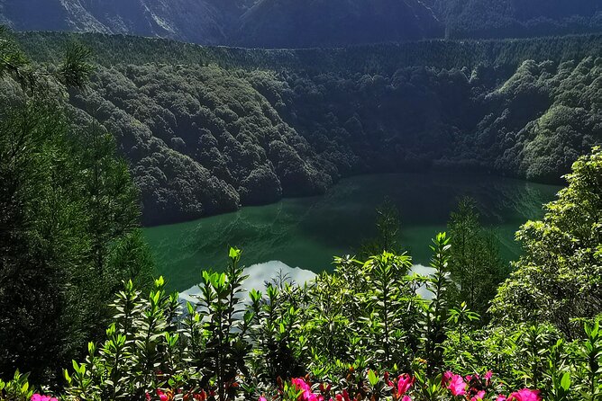 Totally personalized private tour to Sete Cidades and Lagoa do Fogo (west) - Caldeira Velha Fire Lake area: nature, interpretation, and warm water time