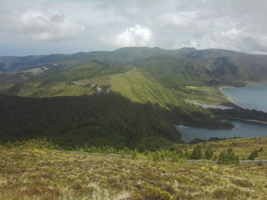 Van Tour - Lagoa do Fogo ( Half day) - Ribeira Grande: a culture city stop with real texture