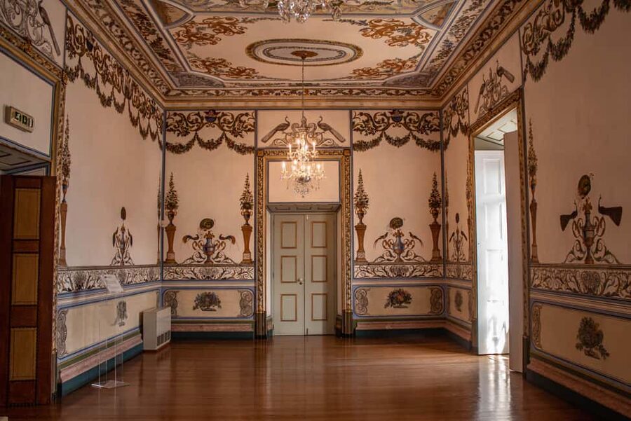 Vila Franca do Campo: Settlers Town Guided e-Tour - The church stops and 16th-century architecture you should watch for