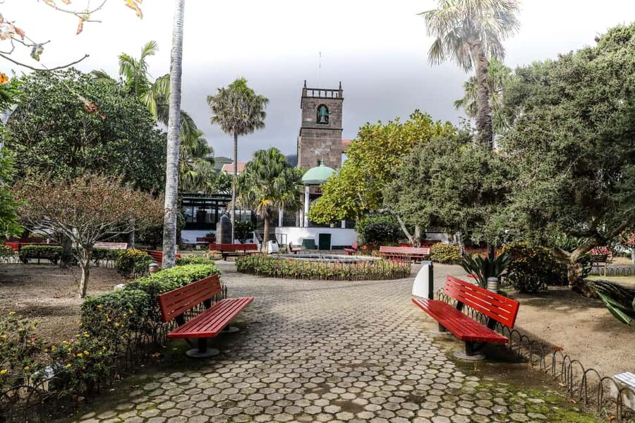 Vila Franca do Campo: Settlers Town Guided e-Tour - Price and pacing: what $45 buys in real time