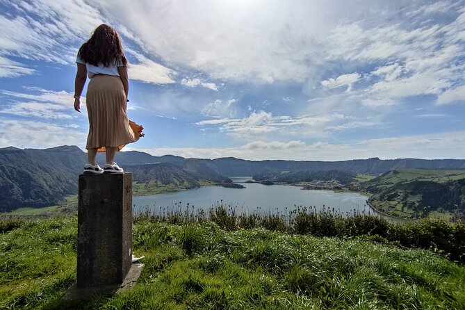 Volcano of Sete Cidades Private Tour - Lunch at the 4 Plantanos family restaurant: why it’s more than included