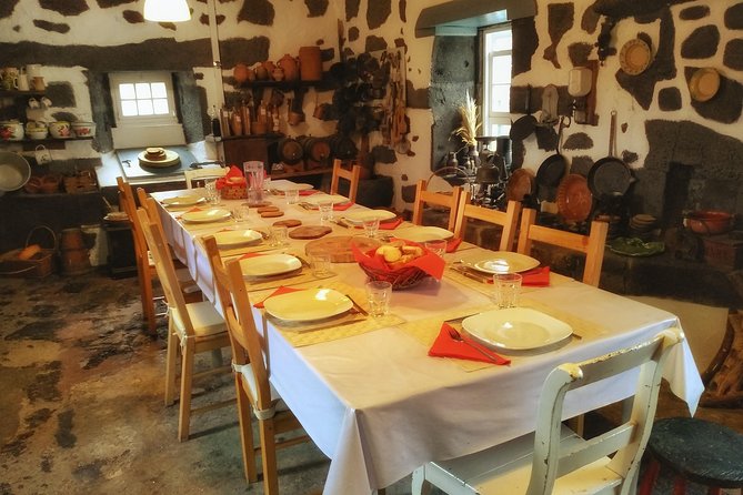 Wine & Food Tour - Centro de Interpretacao da Paisagem da Cultura da Vinha da Ilha do Pico
