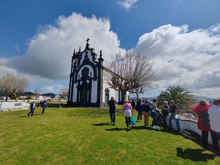Wine Tasting & Guided City Tour in Ponta Delgada (DE/EN/PT) - Key highlights worth your attention